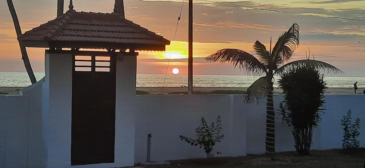 Poovar Sea View Rooms And Boating Family & Couple Only Buitenkant foto