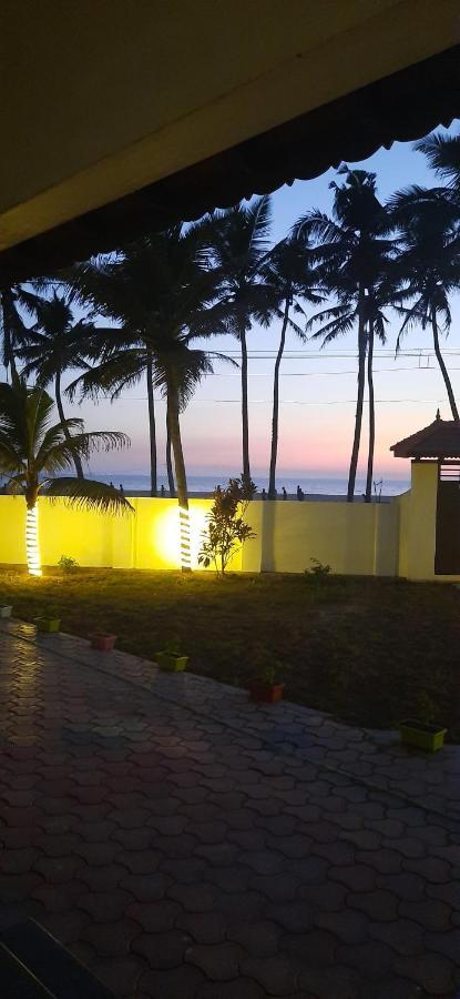 Poovar Sea View Rooms And Boating Family & Couple Only Buitenkant foto