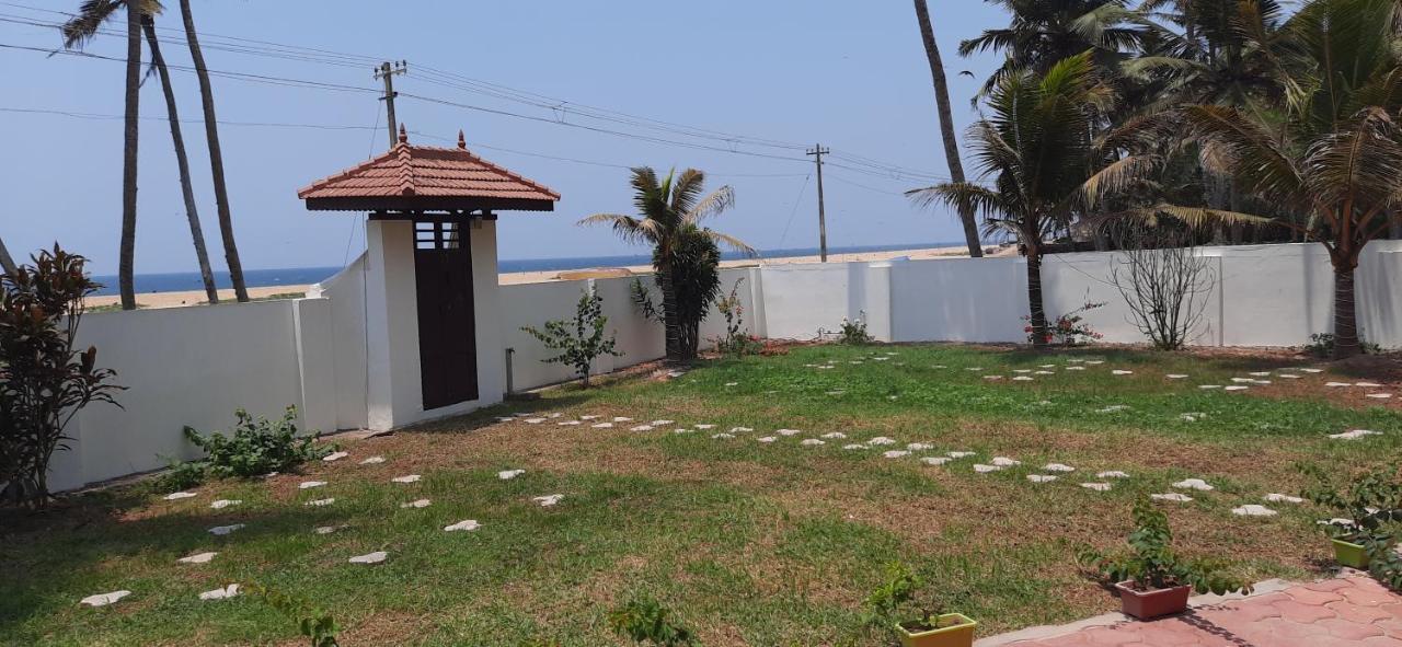 Poovar Sea View Rooms And Boating Family & Couple Only Buitenkant foto